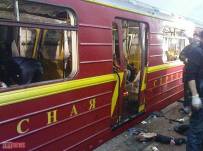 Взорванный вагон метро на станции "Лубянка". Фото: Life News